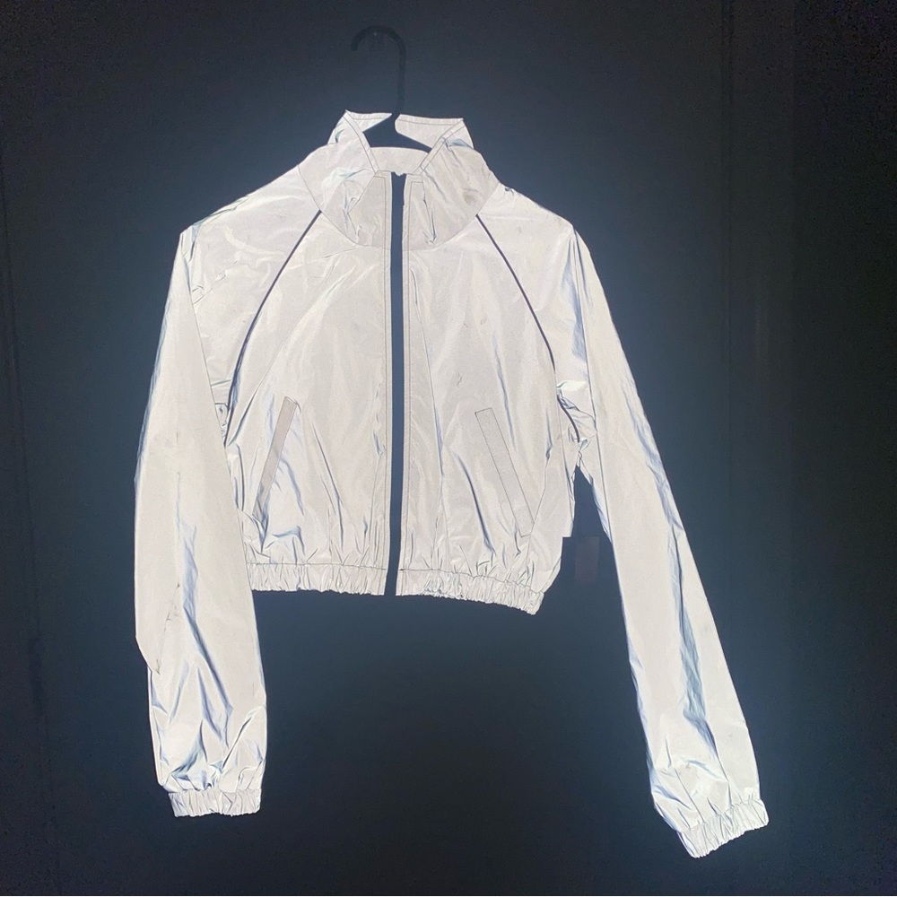 Reflective cropped jacket